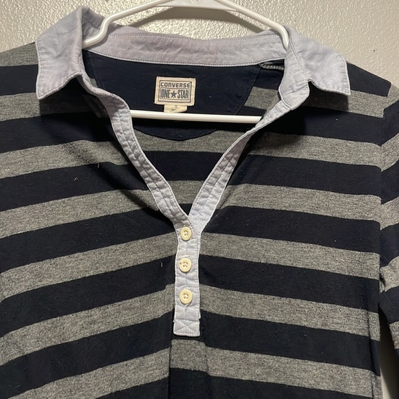 converse v neck long sleeve t shirt (NEW CONDITION) - Picture 4 of 4